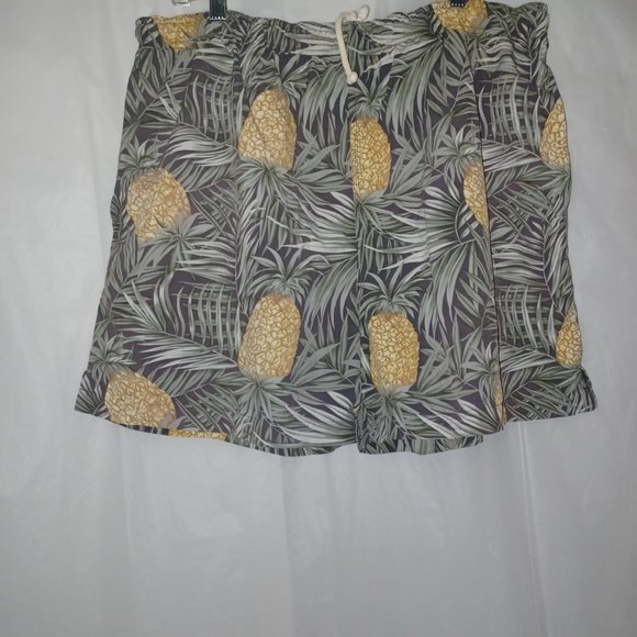TOMMY BAHAMA MEN'S PINEAPPLE PRINT SWIM TRUNKS - Picture 7 of 7